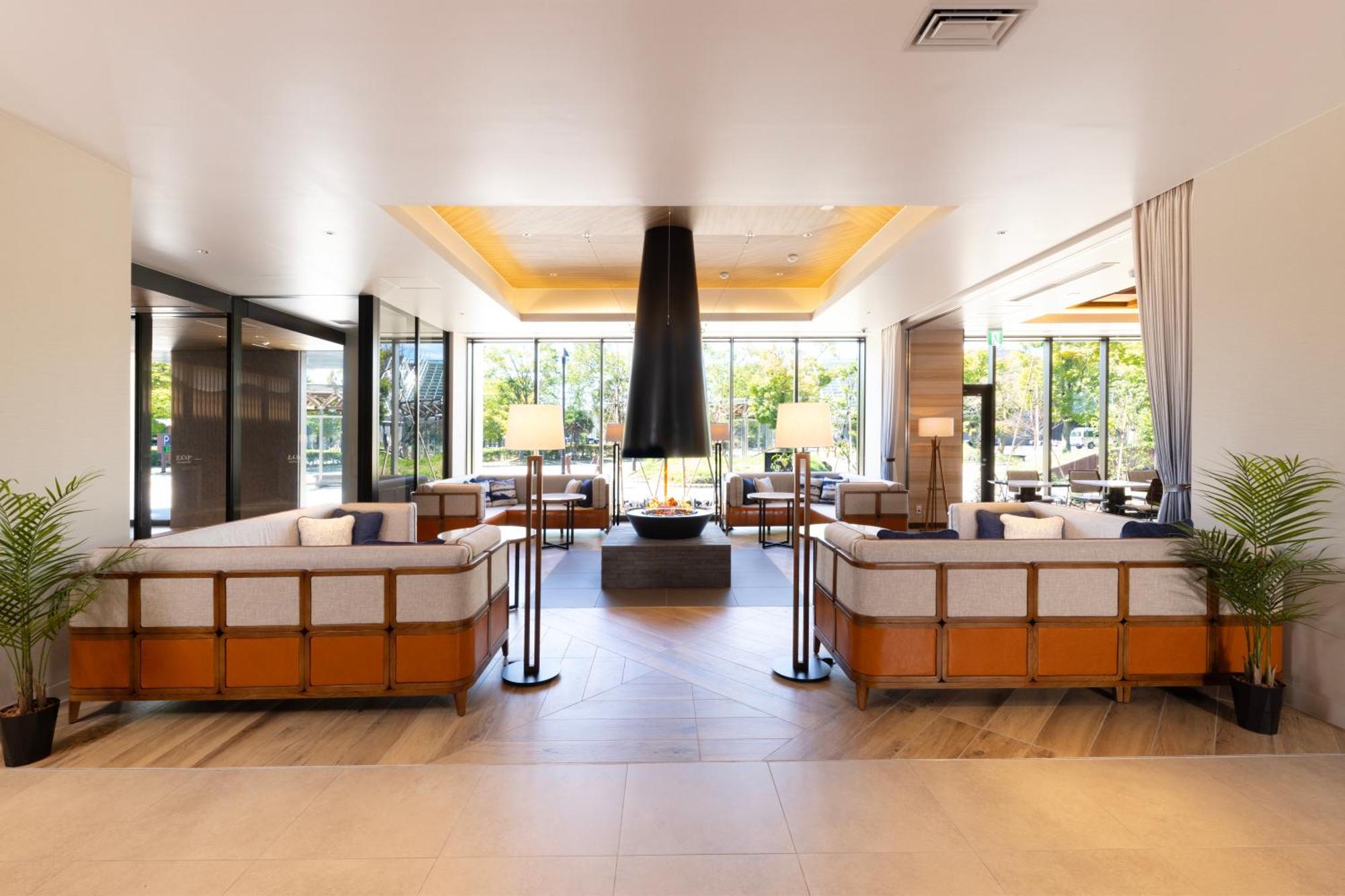 Aqa Hotel Premium Saku Bagian luar foto